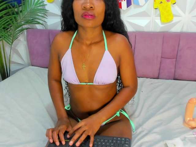 Chanell-Banks live cam on BongaCams