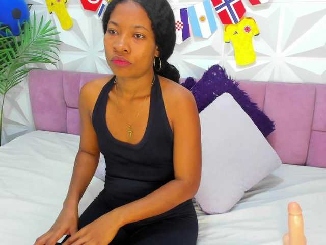 Chanell-Banks live cam on BongaCams