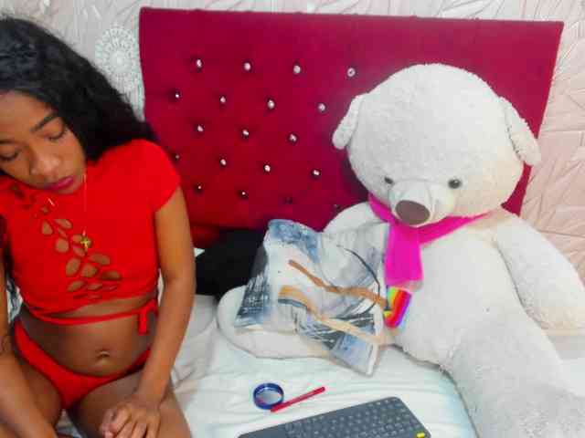 Chanell-Banks webcam