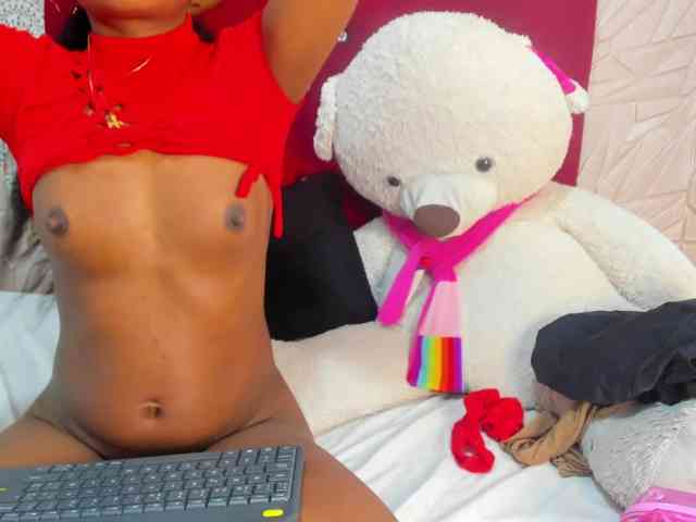 Chanell-Banks webcam