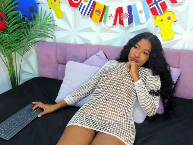 Chanell-Banks webcam