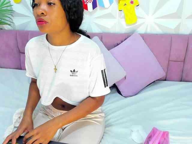 Chanell-Banks webcam