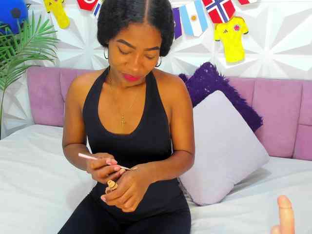 Chanell-Banks webcam
