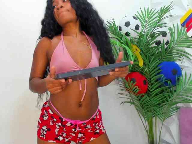 Chanell-Banks webcam