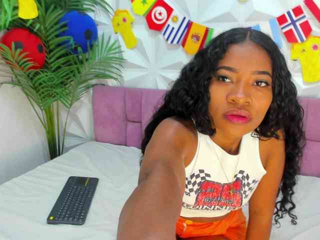 Chanell-Banks webcam