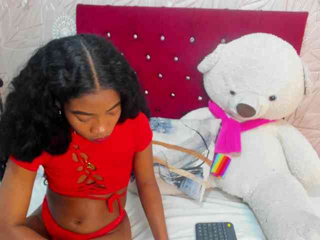 Chanell-Banks webcam