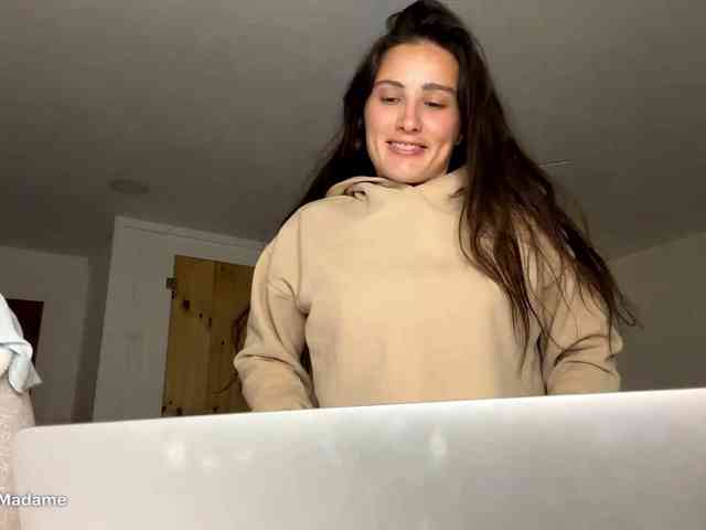 Mysteriousmadam webcam