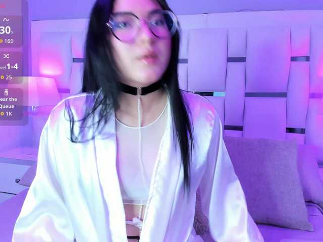 ArianaSweet live cam on BongaCams