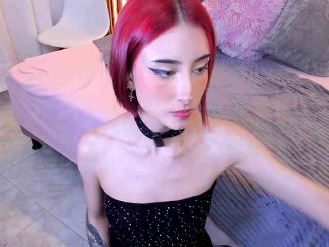 mia-greey webcam