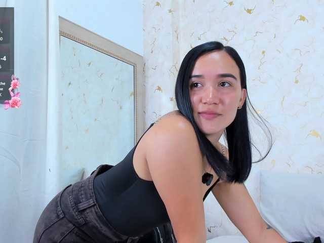 Victoria-Monroe live webcam show