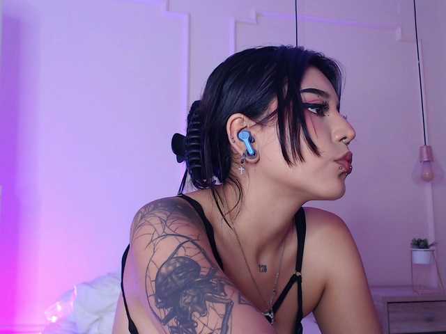 AzulaDark live cam on BongaCams