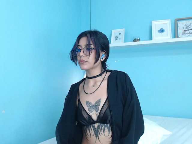 AzulaDark live webcam show