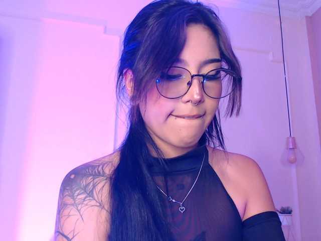 AzulaDark, live now on BongaCams