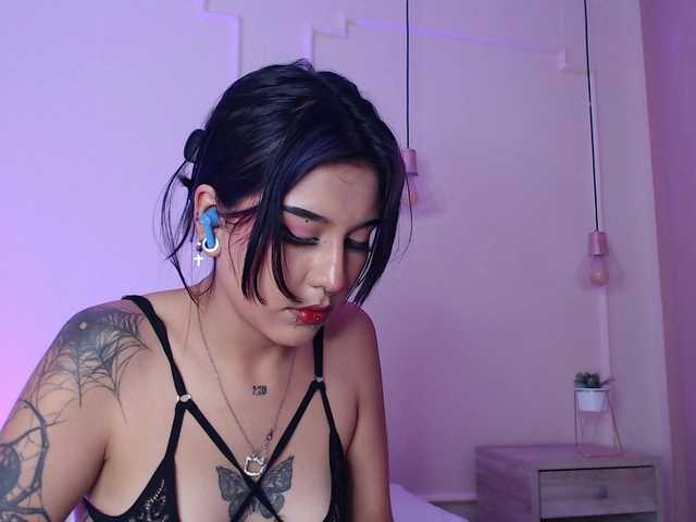 AzulaDark live cam on BongaCams