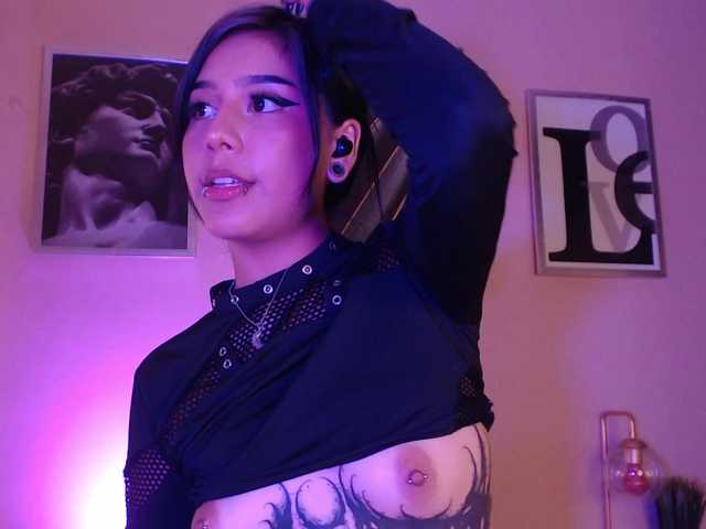AzulaDark live cam on BongaCams
