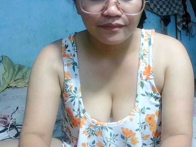 Sexbomb631 live cam on BongaCams