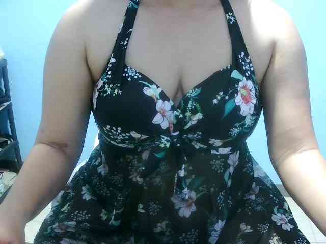 Sexbomb631 webcam