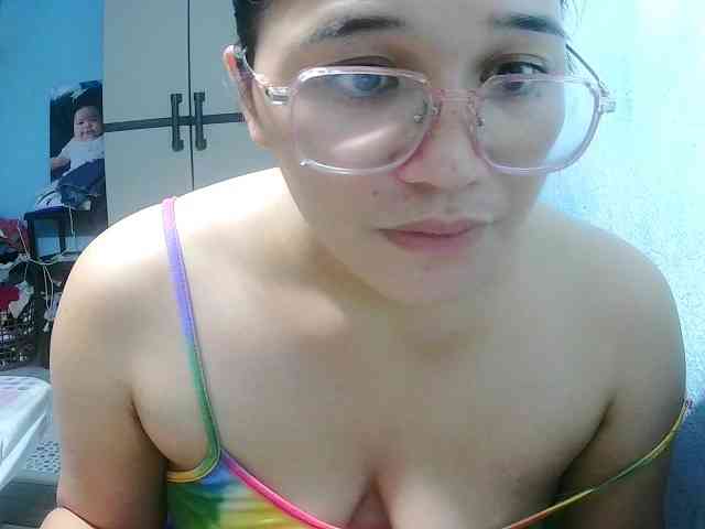 Sexbomb631 webcam