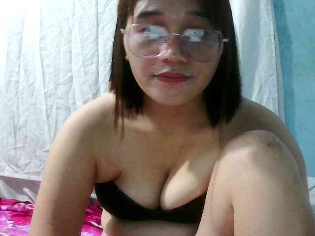 Sexbomb631 Live Webcam on BongaCams