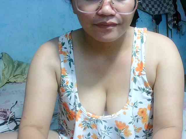 Sexbomb631 webcam