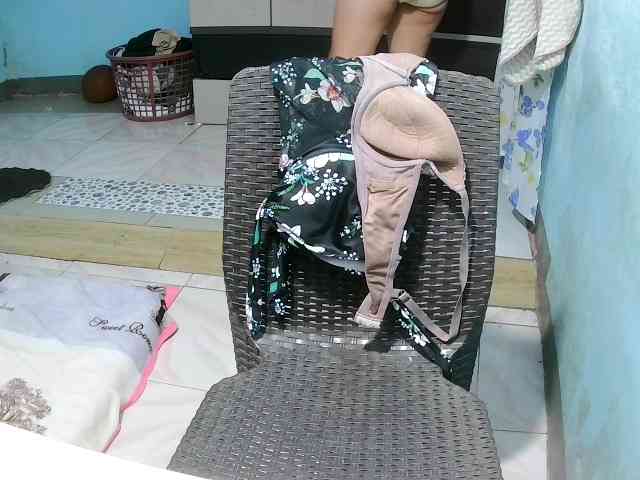 BarbieLat69 webcam