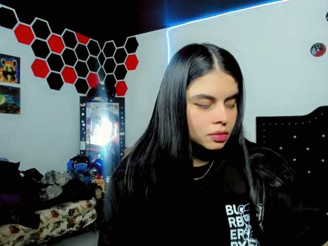 maddison-ivannova live cam on BongaCams