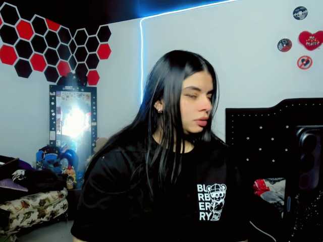 maddison-ivannova live cam on BongaCams