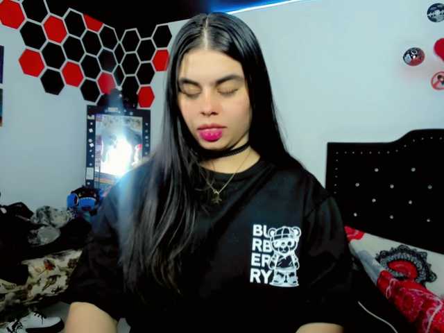 maddison-ivannova live cam on BongaCams