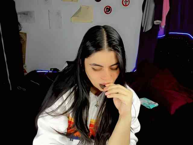 maddison-ivannova webcam