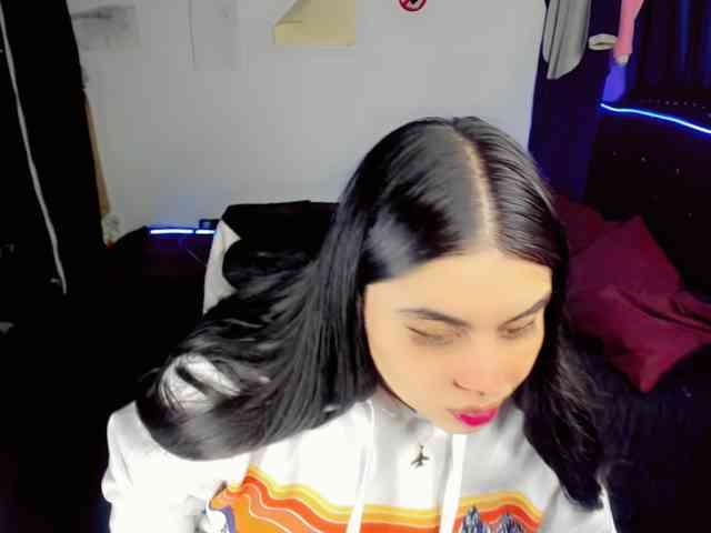 maddison-ivannova webcam