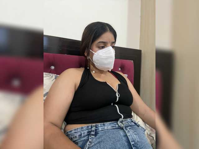 Yourannie9050 live cam on BongaCams