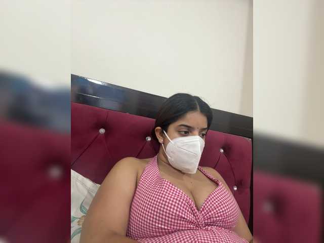 Yourannie9050 live cam on BongaCams