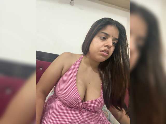 Yourannie9050 live cam on BongaCams