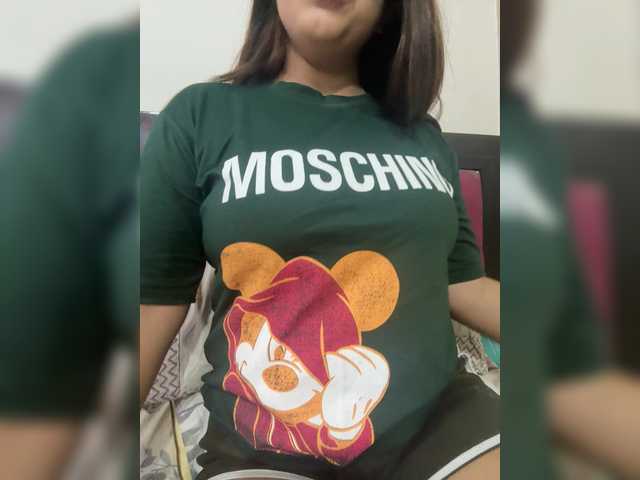 Yourannie9050 live cam on BongaCams