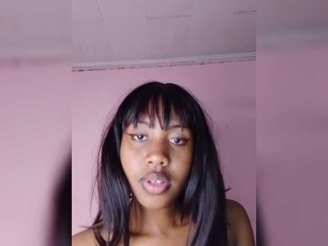 Laurapink live cam on BongaCams