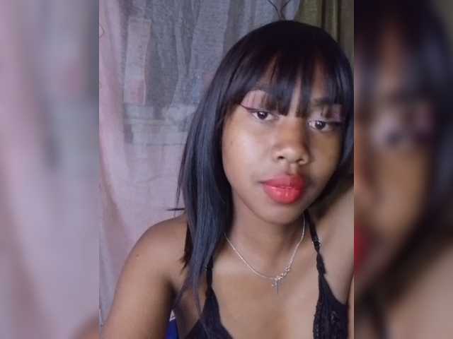 Laurapink live cam on BongaCams