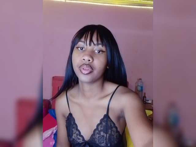 Laurapink