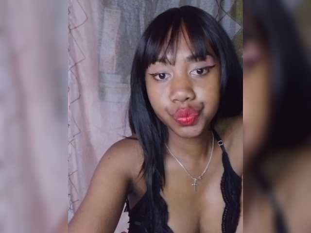 Laurapink live cam on BongaCams