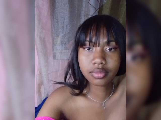 Laurapink live cam on BongaCams