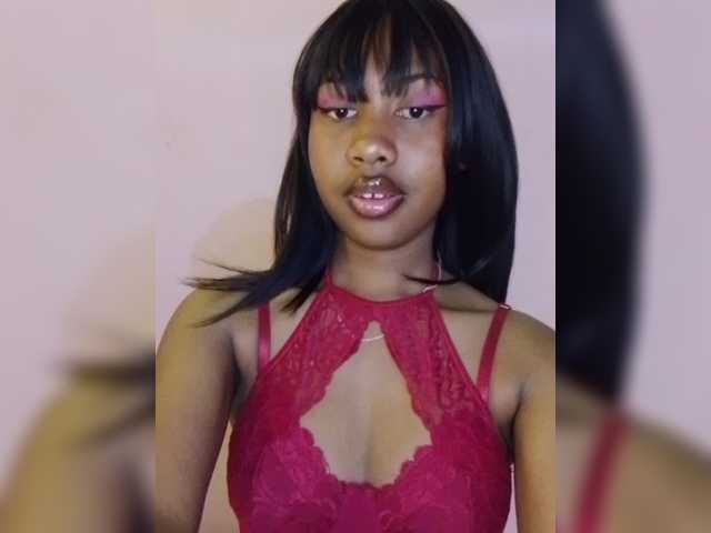 Laurapink live cam on BongaCams