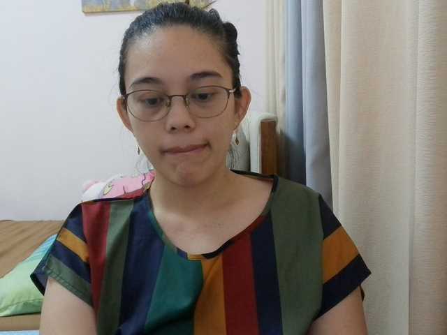 simplesindyxx live cam on BongaCams