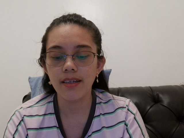 simplesindyxx live cam on BongaCams