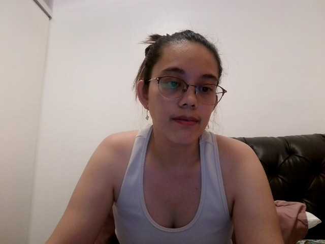 simplesindyxx live cam on BongaCams
