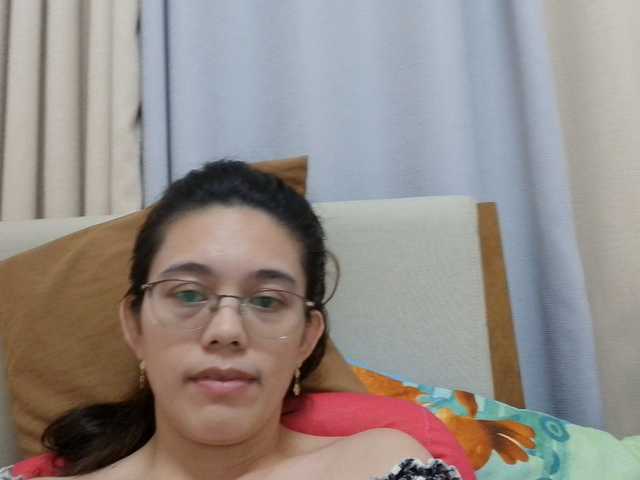 simplesindyxx live cam on BongaCams