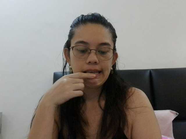 simplesindyxx live cam on BongaCams