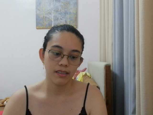 simplesindyxx live cam on BongaCams