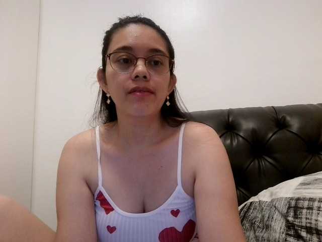 simplesindyxx live cam on BongaCams