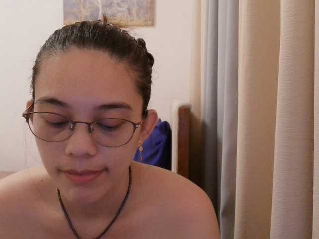 simplesindyxx webcam bongacams model stream image