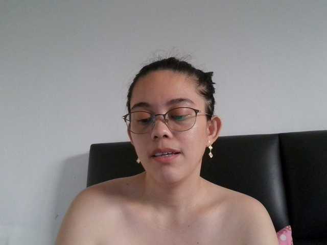 simplesindyxx live cam on BongaCams