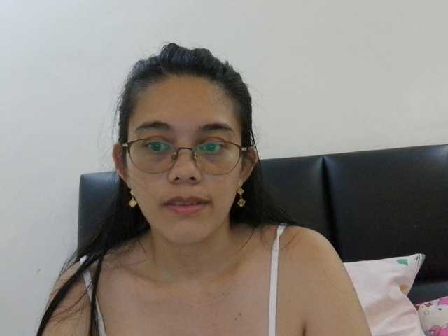 simplesindyxx live cam on BongaCams